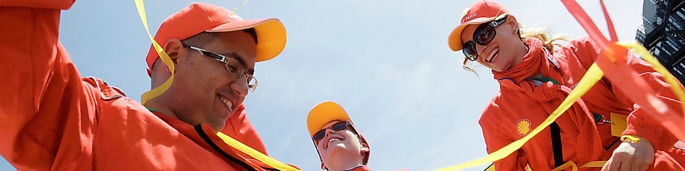 A group of Shell employees celebrating